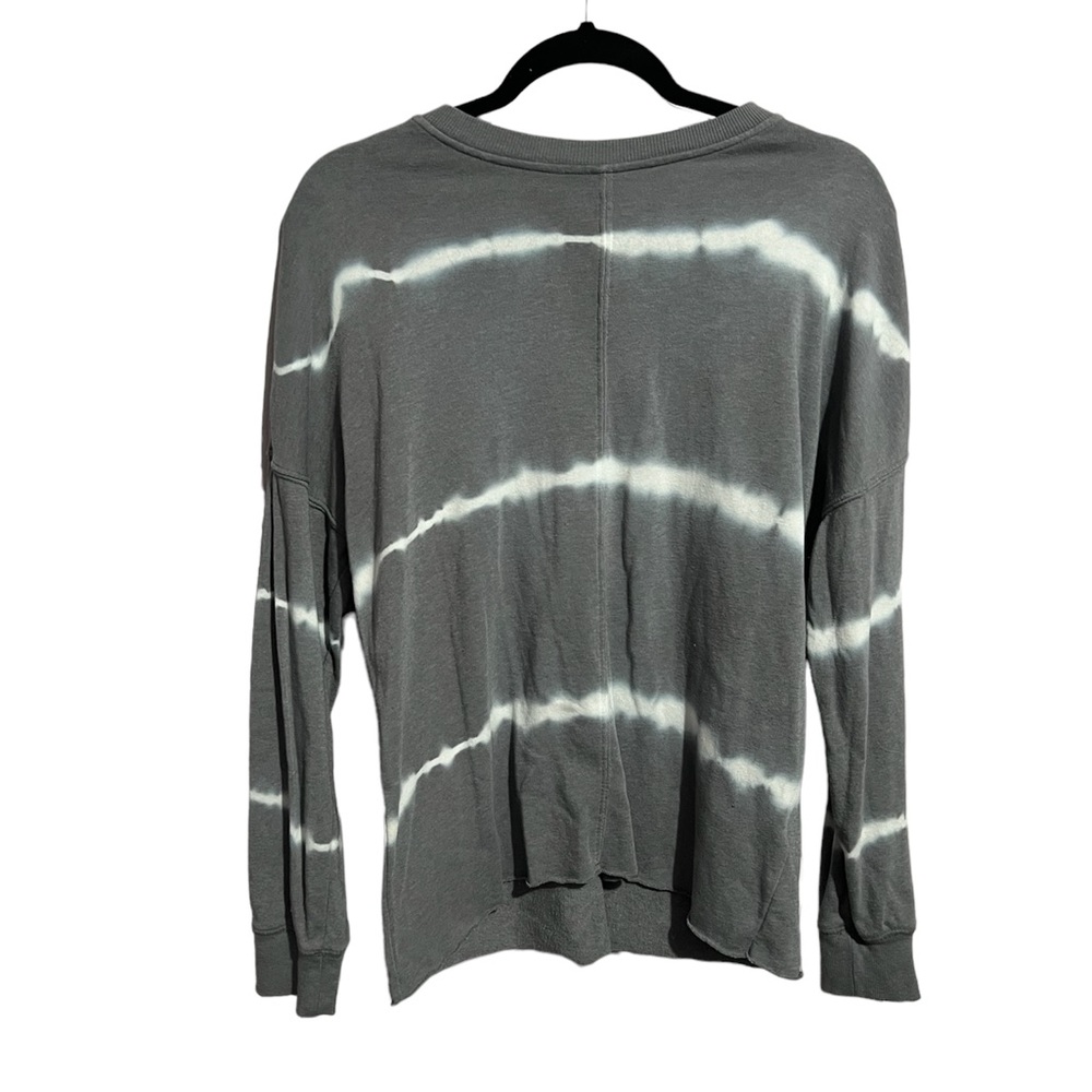 Te Verde Gray Long Sleeve Top